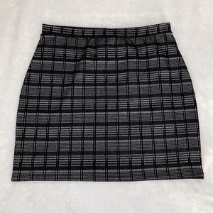 Forever 21 Black Plaid Skirt